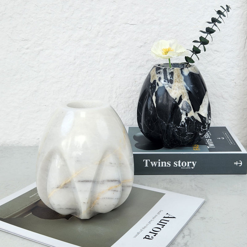 Modern Simplicity Minimalist Modern Vase Decor Piece